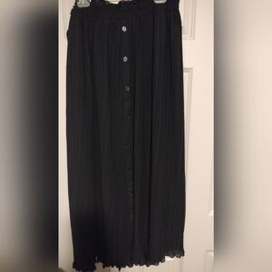 Black Pleated Button-Front Maxi Skirt Sz 2X